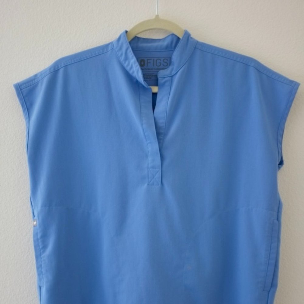 FIGS Ciel Blue Rafaela Oversized Scrub Top - XXS